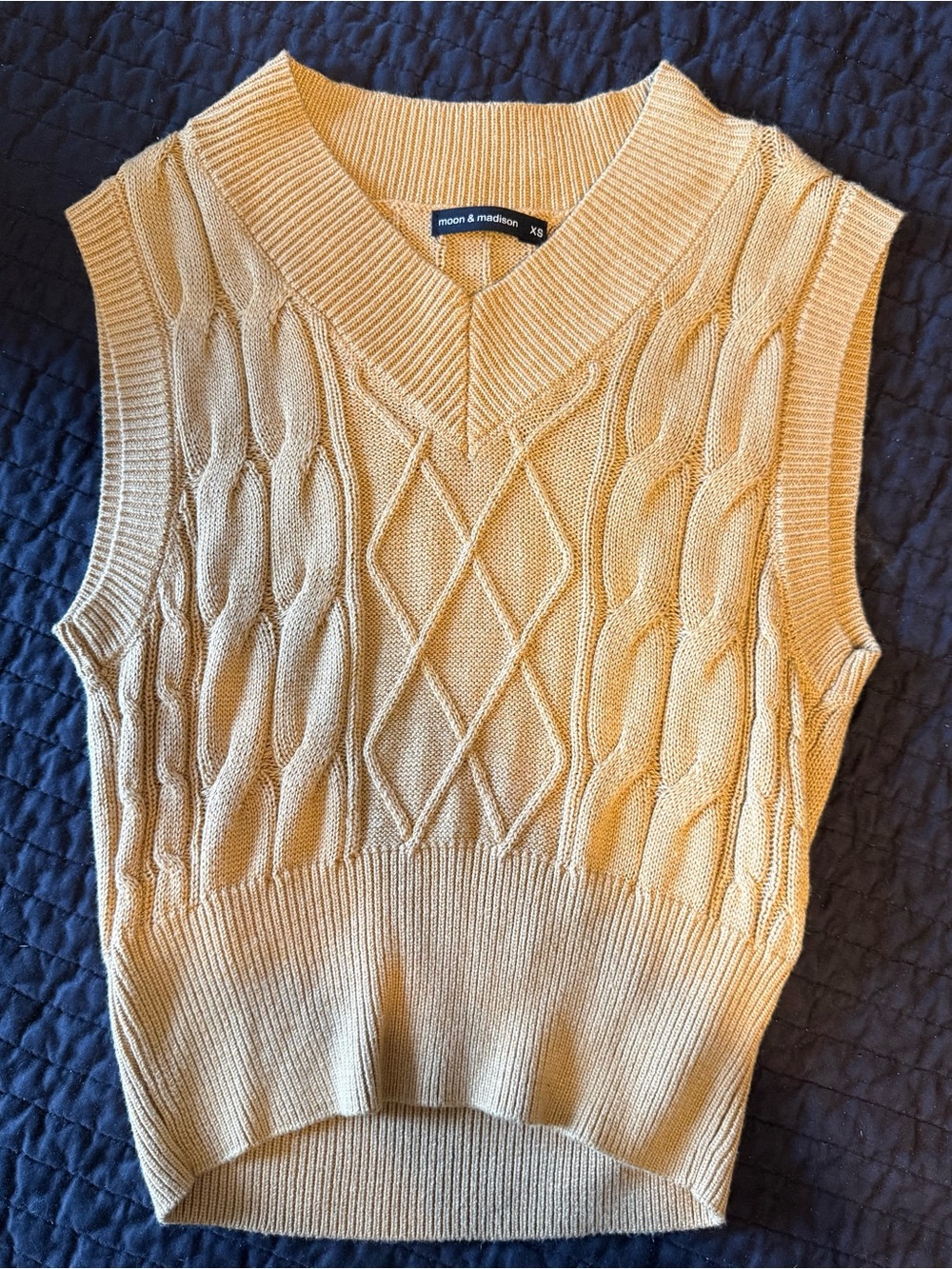 moon & madison Mustard/Tan Cable Knit Sleeveless Sweater Vest